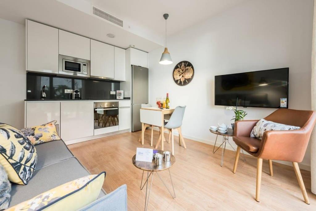 Chamberi Con Jardin C By Regalatemadrid Apartment Luaran gambar