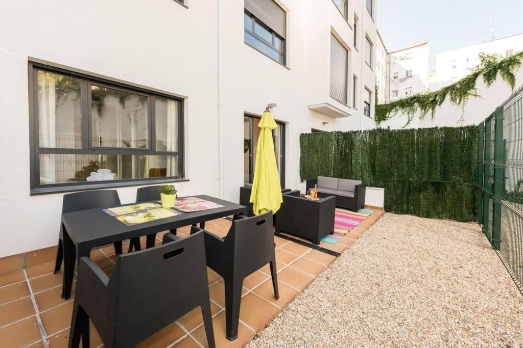 Chamberi Con Jardin C By Regalatemadrid Apartment Luaran gambar